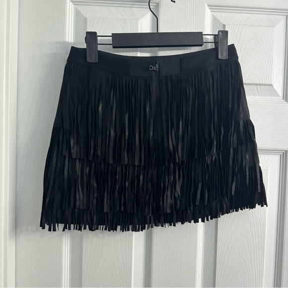 Alice + Olivia Skirt Mini Black Leather Fringe Tassels Western Boho Size 4 Small - Picture 3 of 6